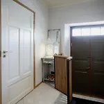 Von Aghte Small *