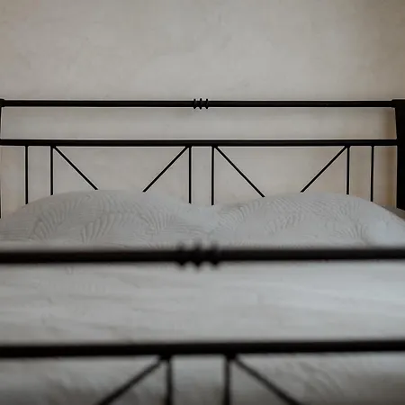 Von Aghte Small 아파트 쿠레사아레